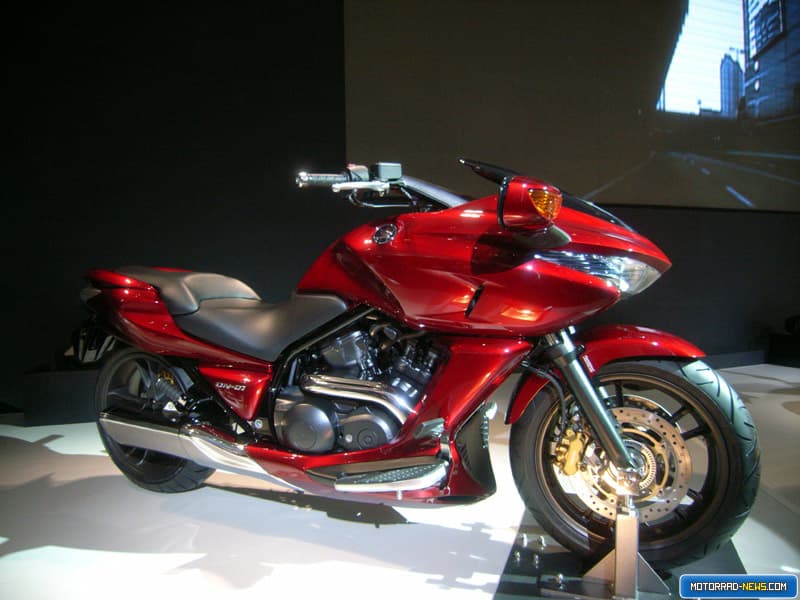 Honda DN-01 Bilder + Video