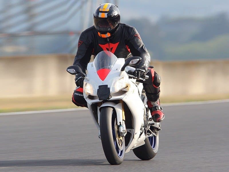 aprilia-v4-test-1