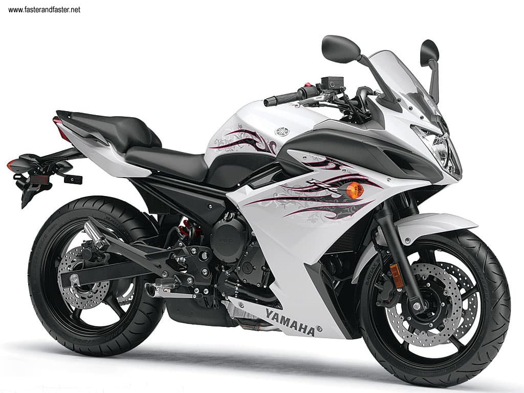 Yamaha FZ6R