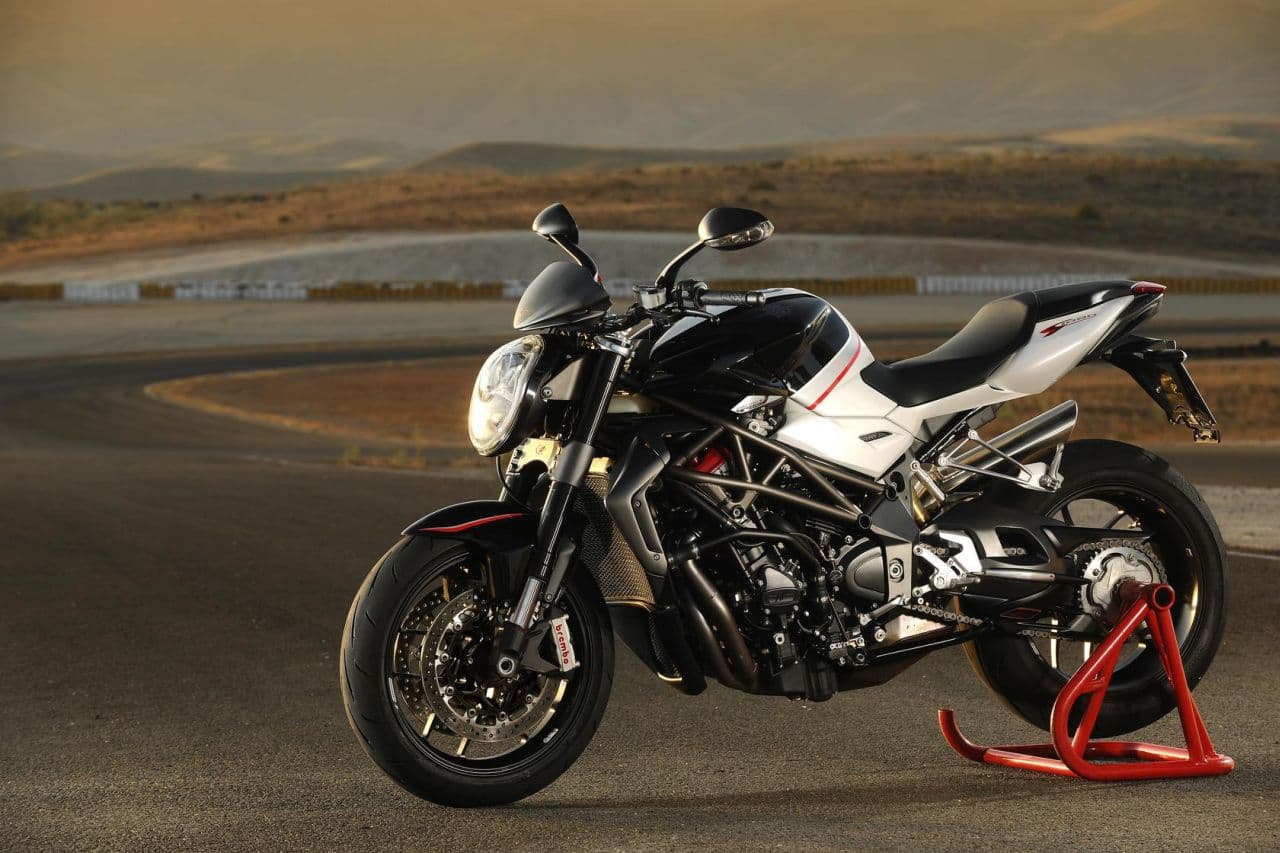 mv-agusta-brutale-990r-1090rr-2010-39