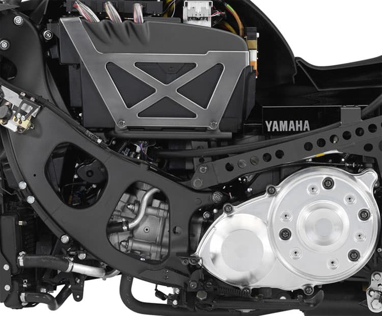 Yamaha_Hyrbrid_HVX_2