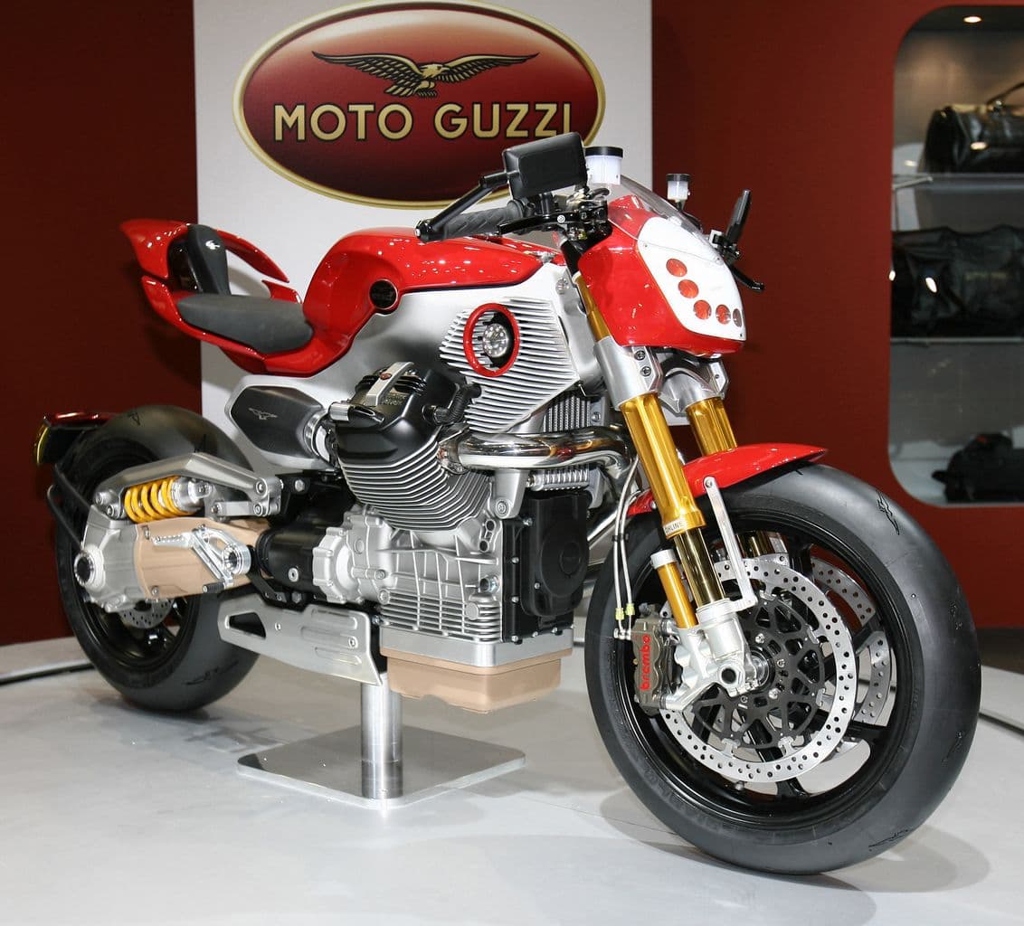 EICMA: Moto Guzzi V12 Konzepte