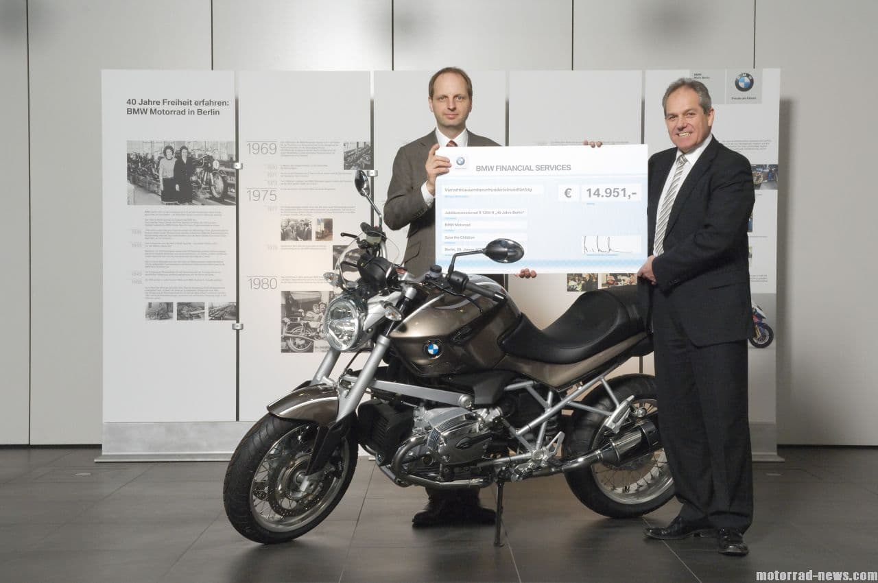 BMW R 1200 R „40 Jahre Berlin“ versteigert
