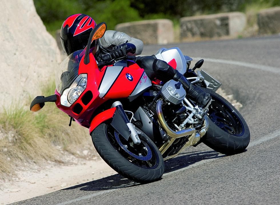 bmw-r1200s-2010