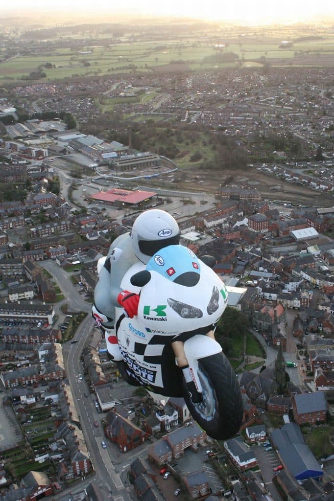 motorrad-ballon-george-white-1