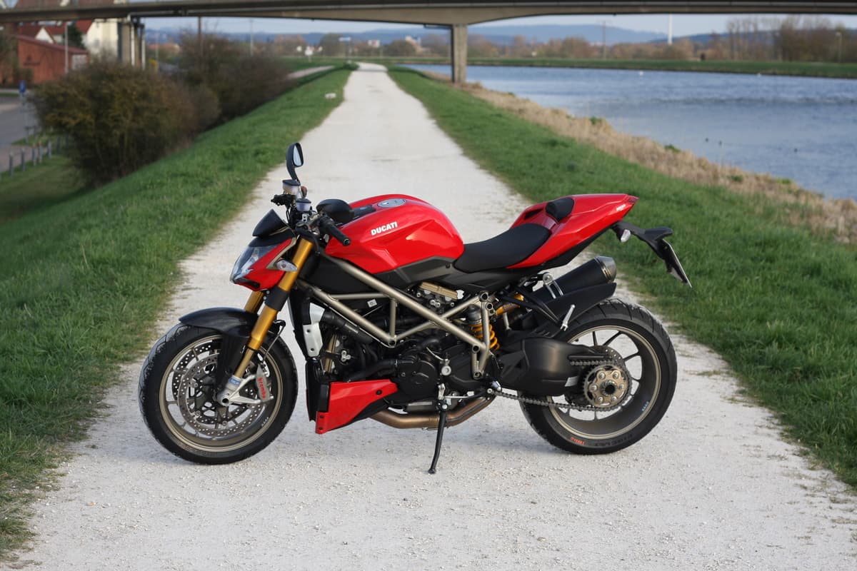 Ducati Streetfighter S