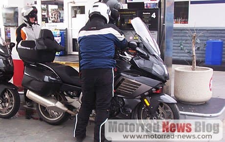 BMW K1600LT 2011: Schnappschuss der Sechszylinder-LT