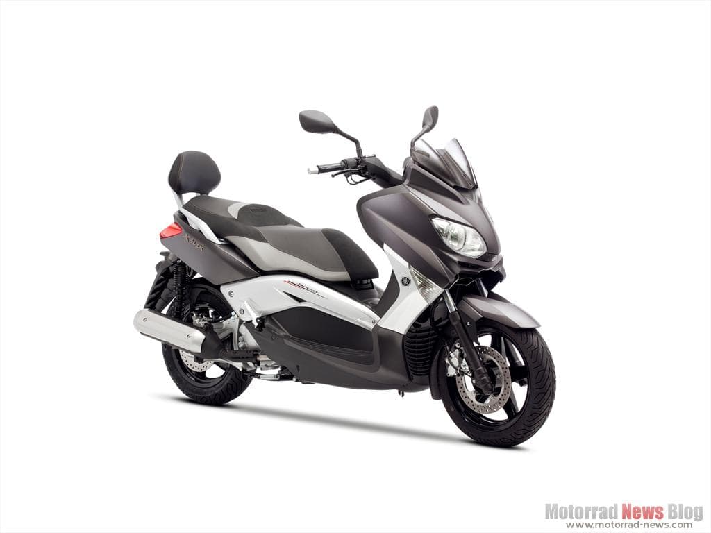yamaha_2011_xmax250sv_1