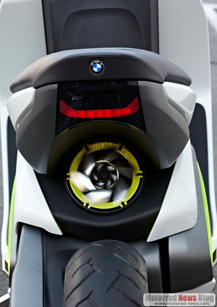 bmw-motorrad-roller-concept-e-8