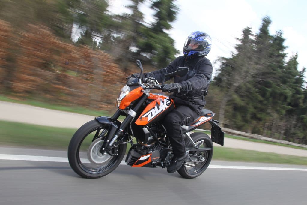 KTM Duke 125 2012 (6)