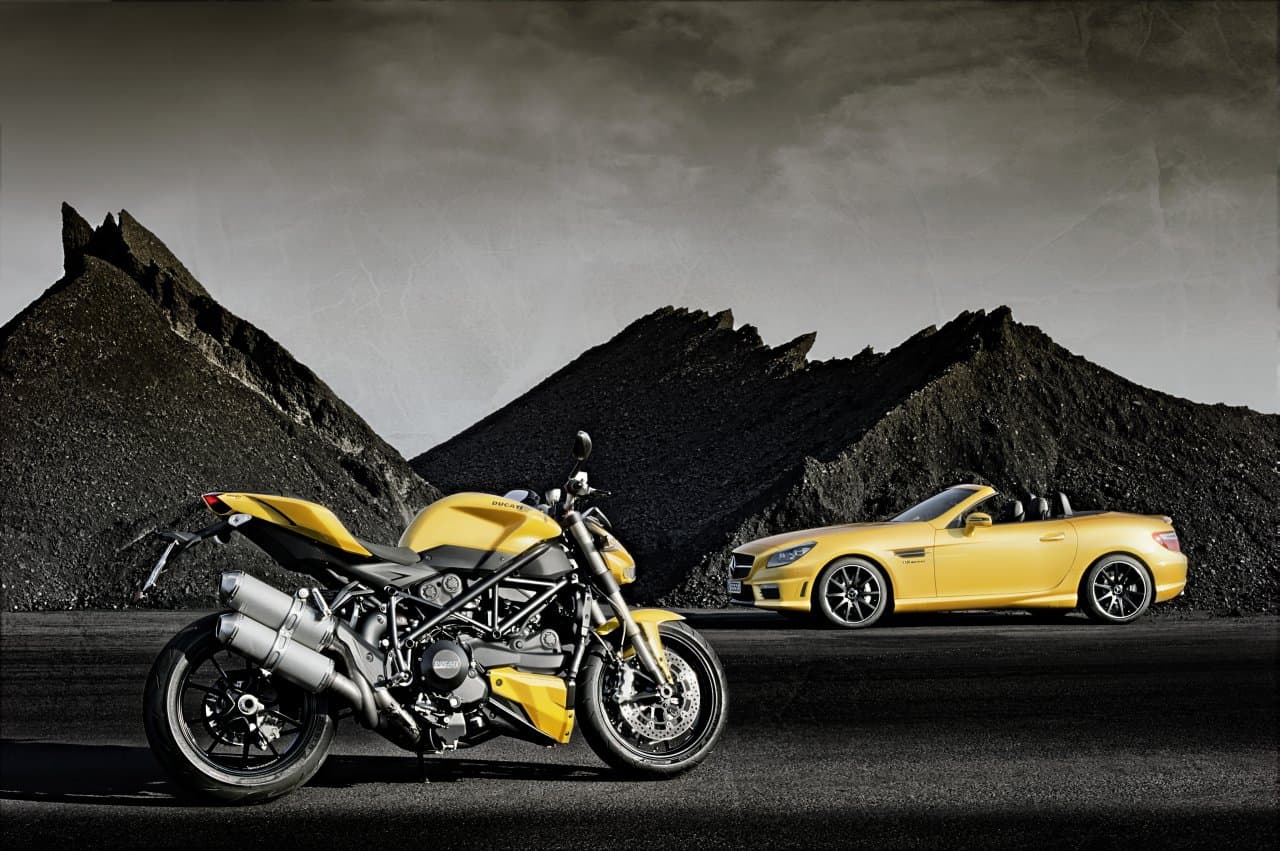 Ducati 848 Streetfighter 2012-1