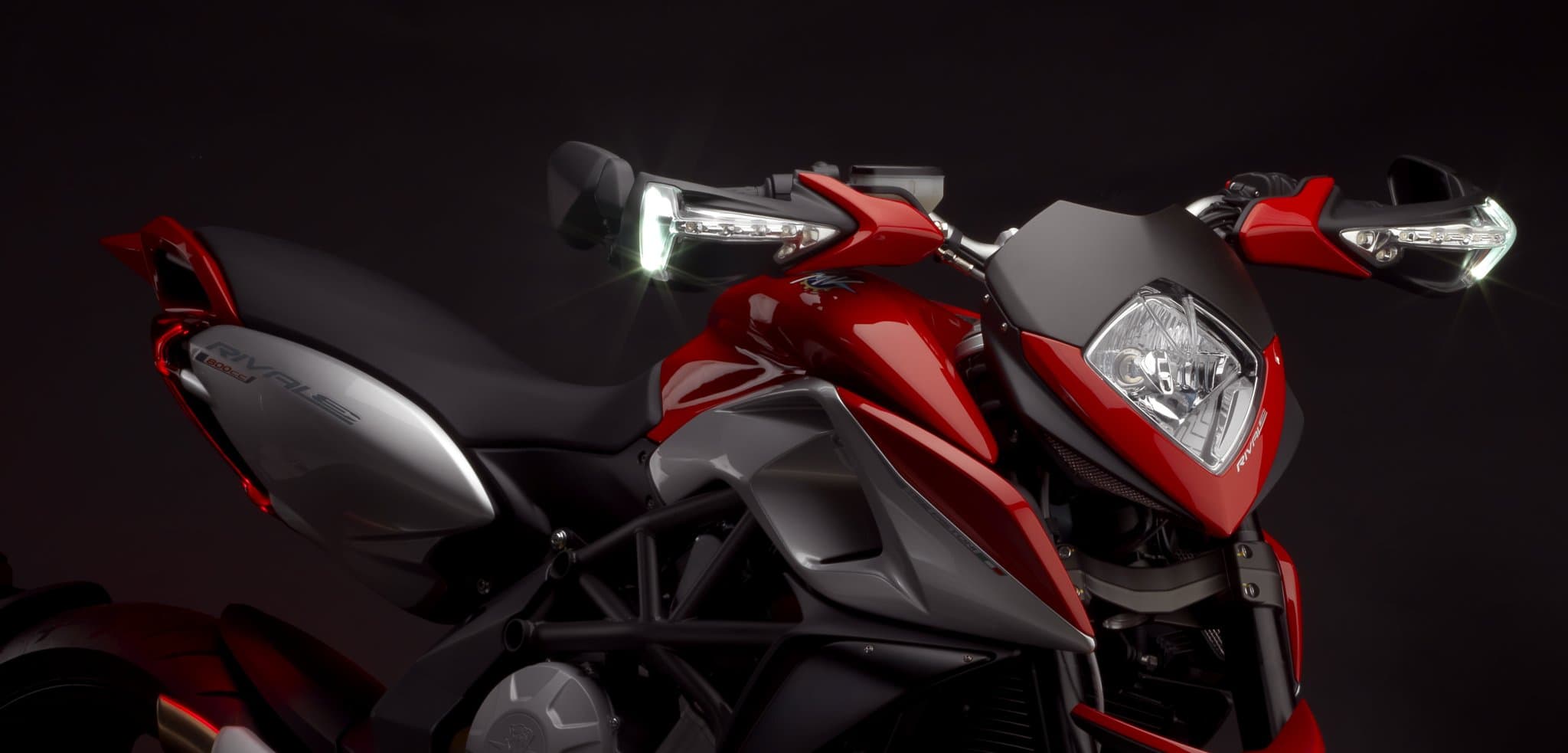 MV Agusta Rivale 800 2013 (4)