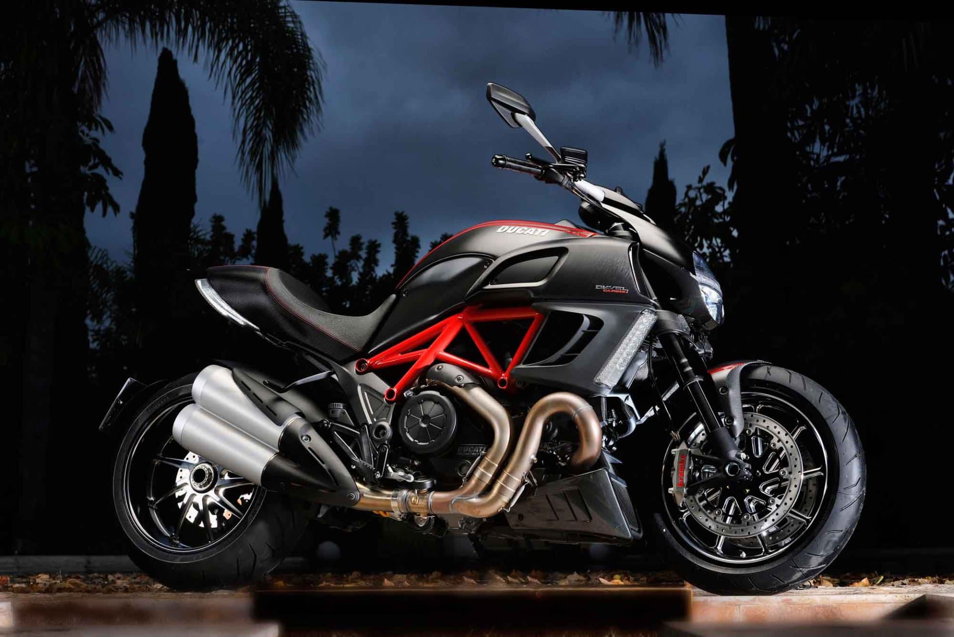 Ducati Diavel Carbon