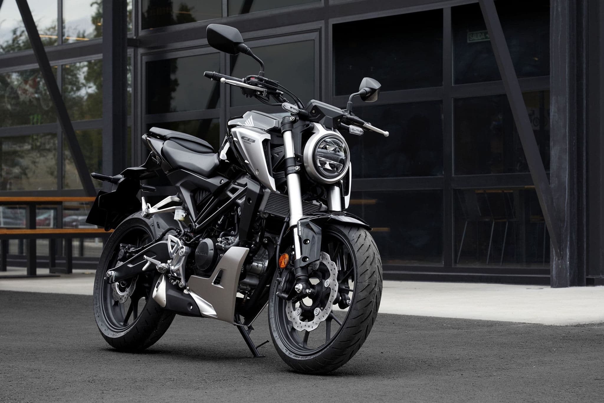 Honda CB125R 2018 (14)