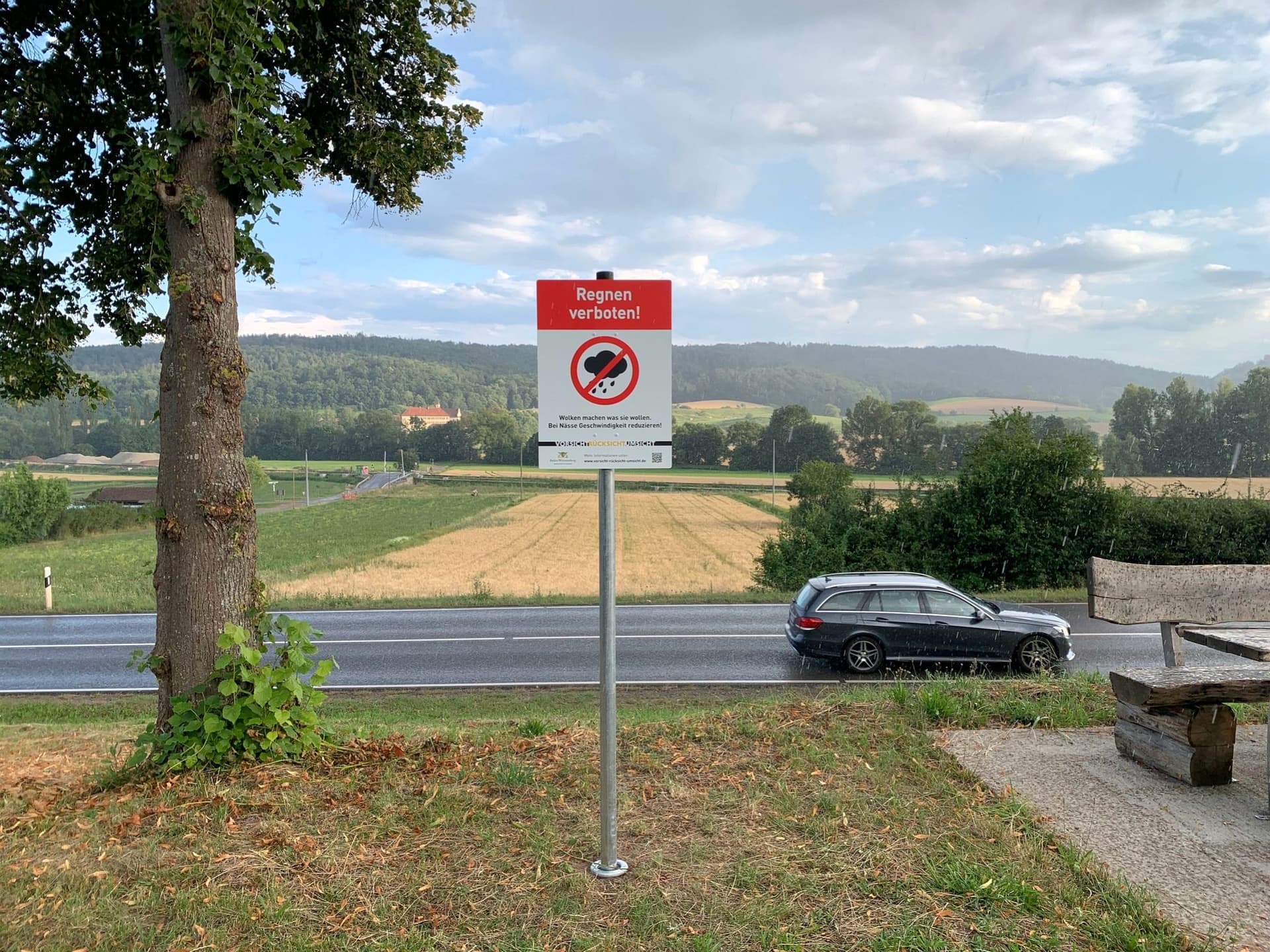 Foto_Schild_Regnen_verboten