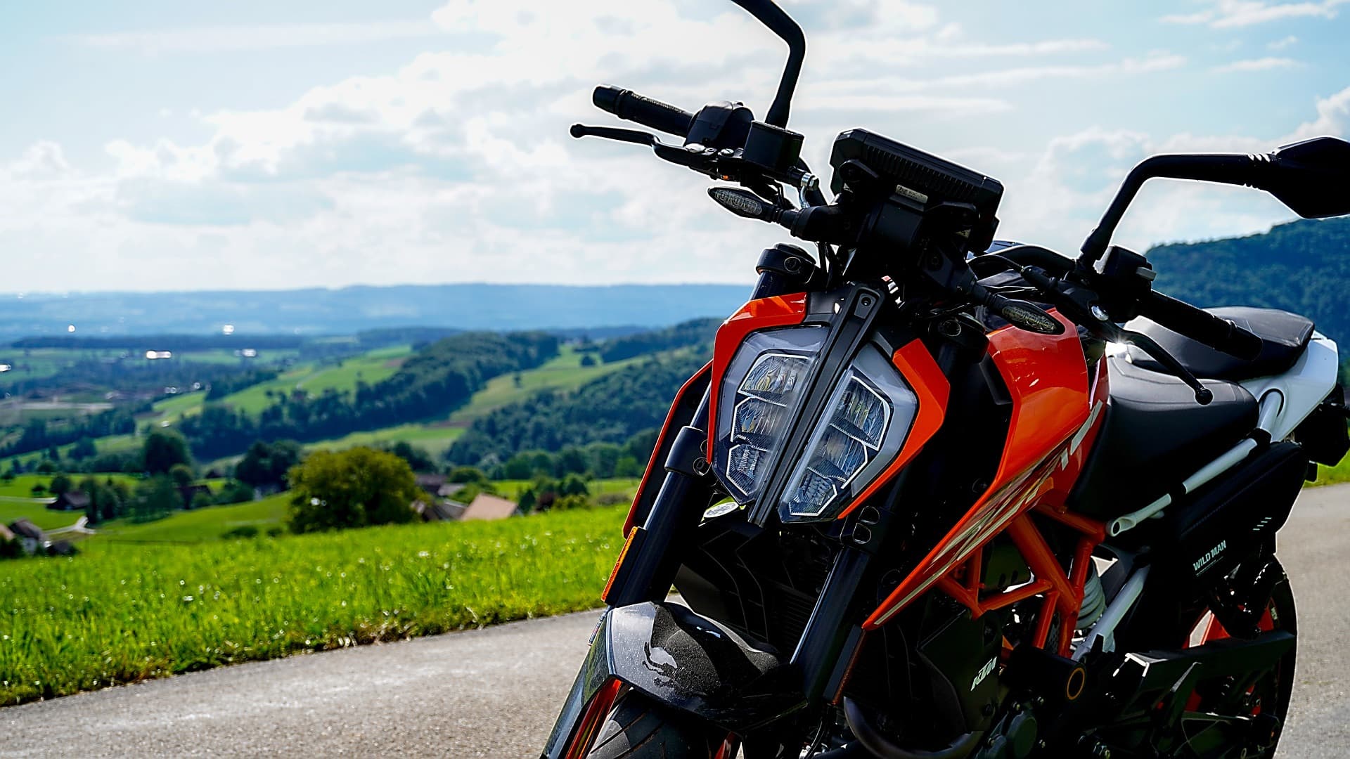 ktm-390-duke-gc10c1b800_1920