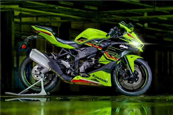 Kawasaki ZX4R 1