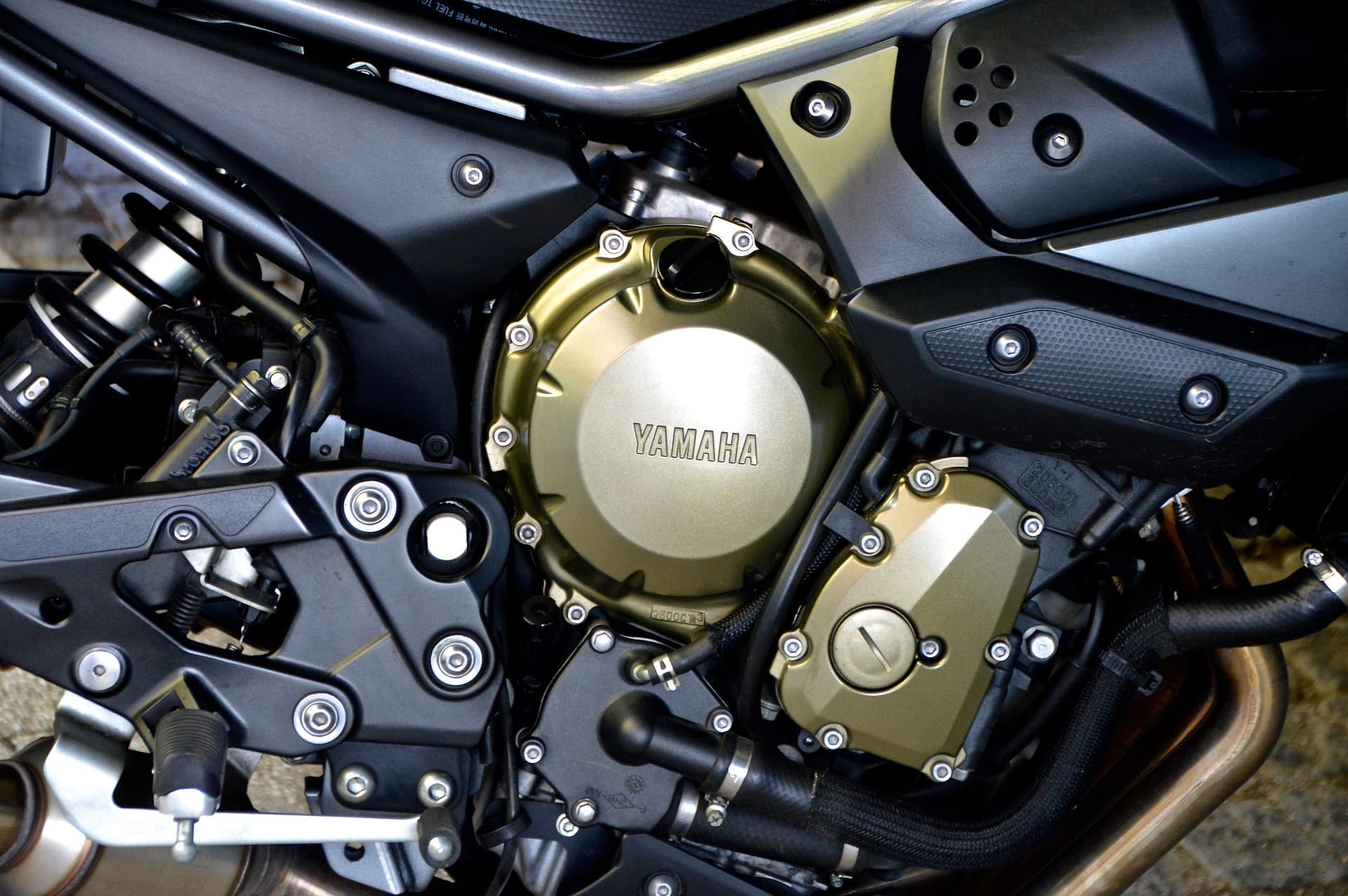 yamaha-g815a844fe_1920