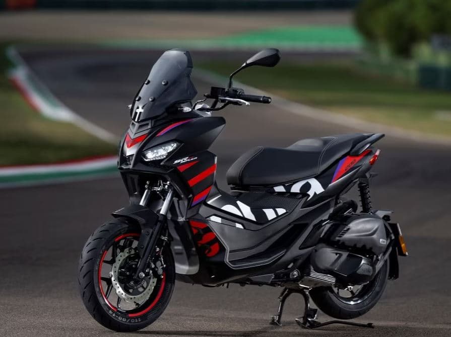 Aprilia SR GT Replica