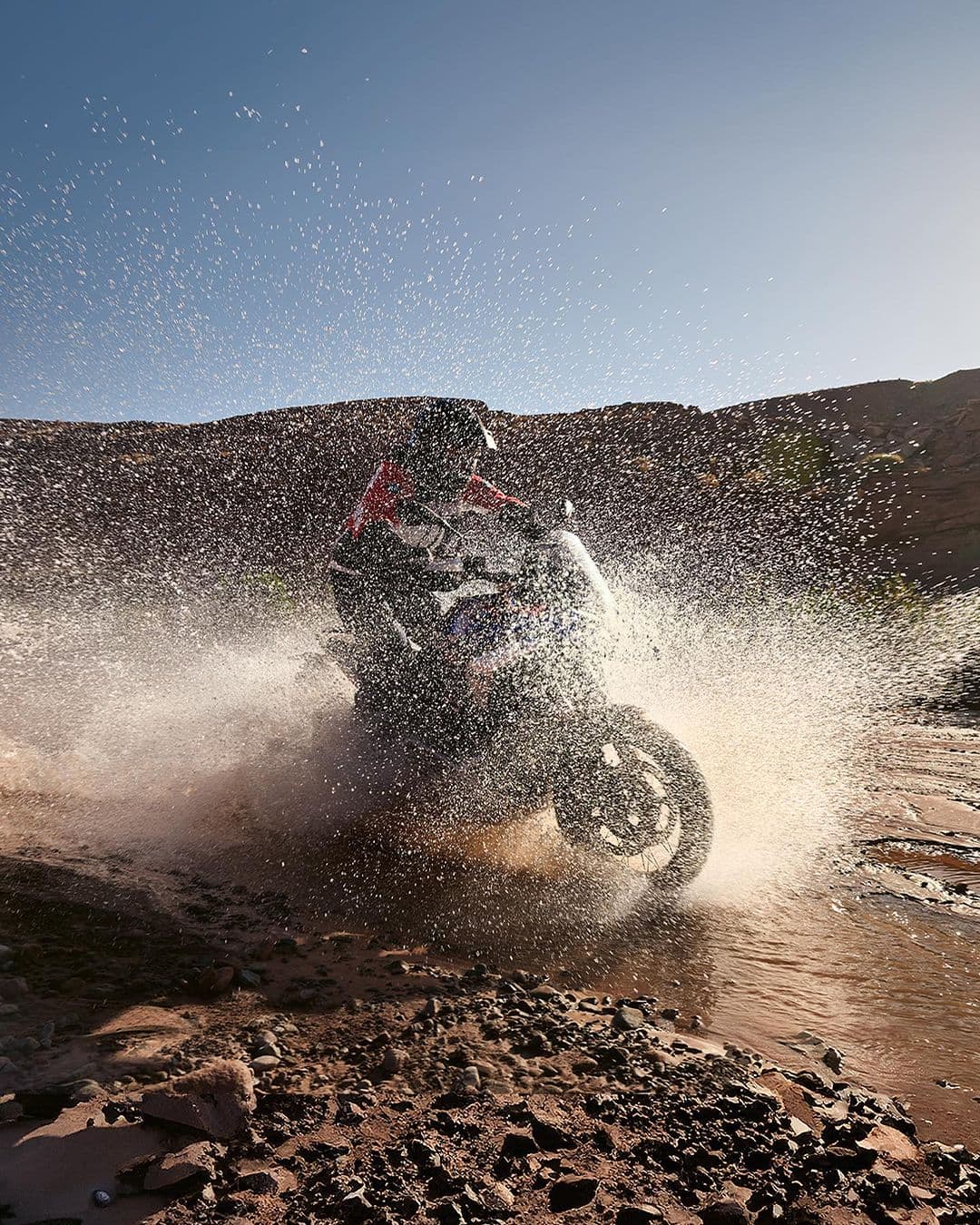 Vorgeschmack auf die BMW R 1300 GS in den sozialen Medien