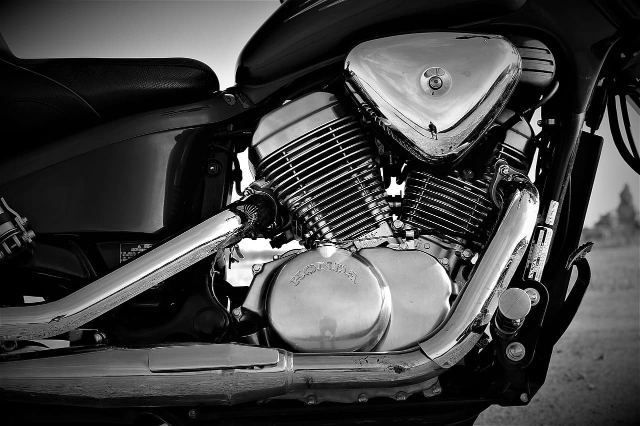 engine-3768903_1280