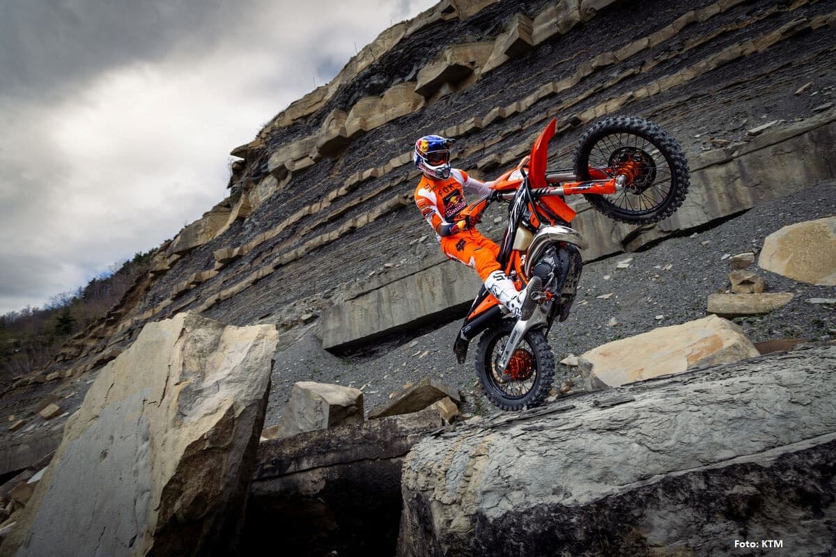 2025 KTM 300 EXC HARDENDURO