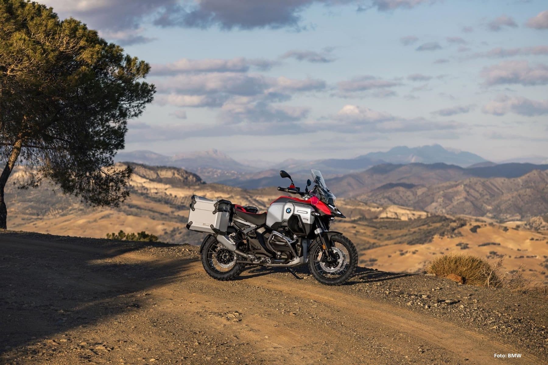 P90554816_lowRes_bmw-r-1300-gs-advent