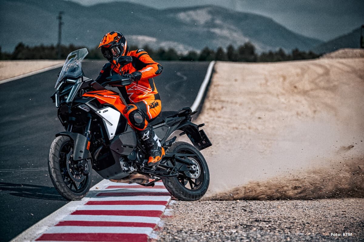 2025 KTM SUPER ADVENTURE S EVO