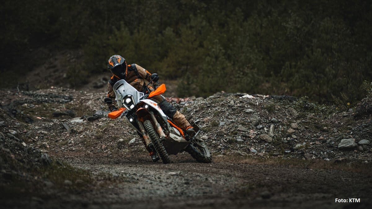 2025 KTM 390 ADVENTURE R