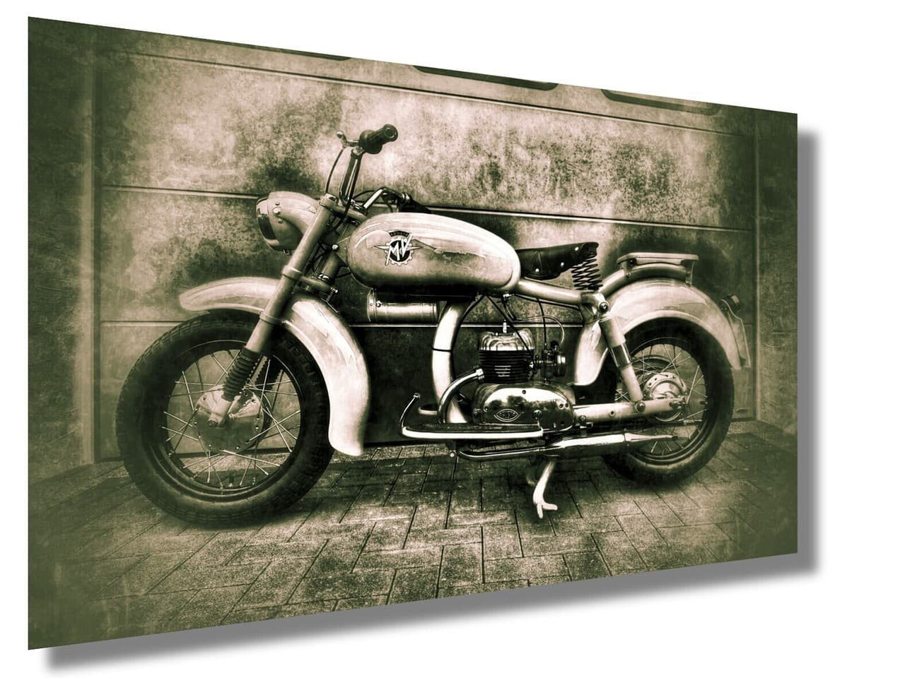 mv-augusta-old-337901_1280