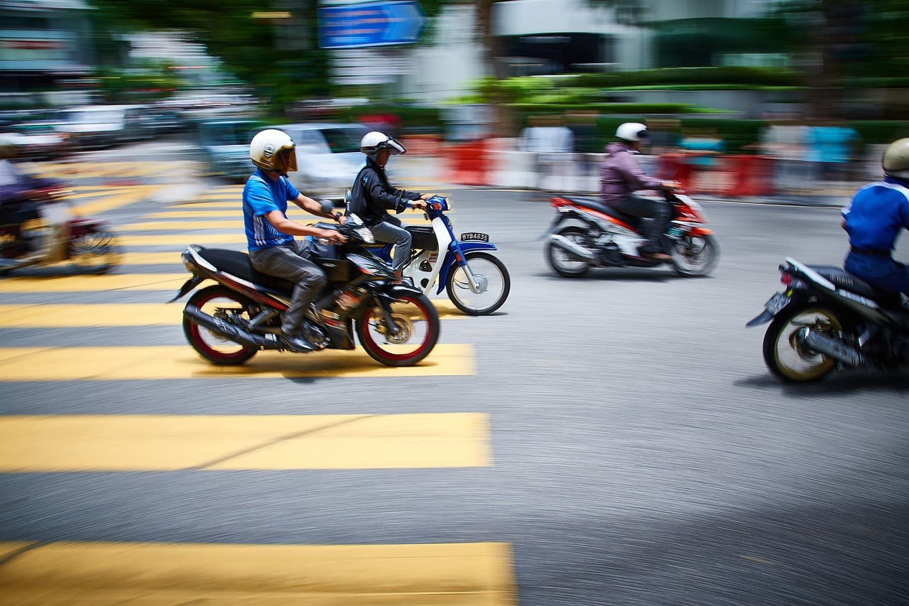 scooters-926753_1280