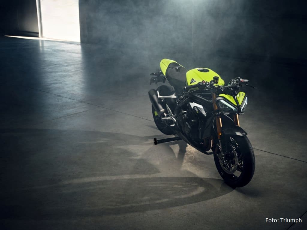 OE_SpeedTriple1200RX_MY25_18624_JP