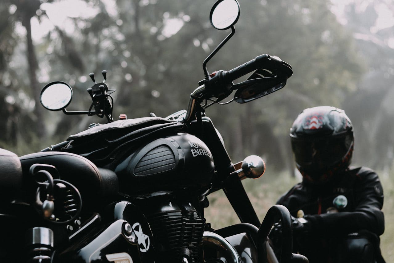 Royal Enfield kündigt 250er-Hybridmotorrad in Kooperation mit CFMoto an