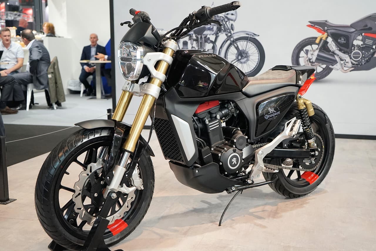 eicma-4641010_1280