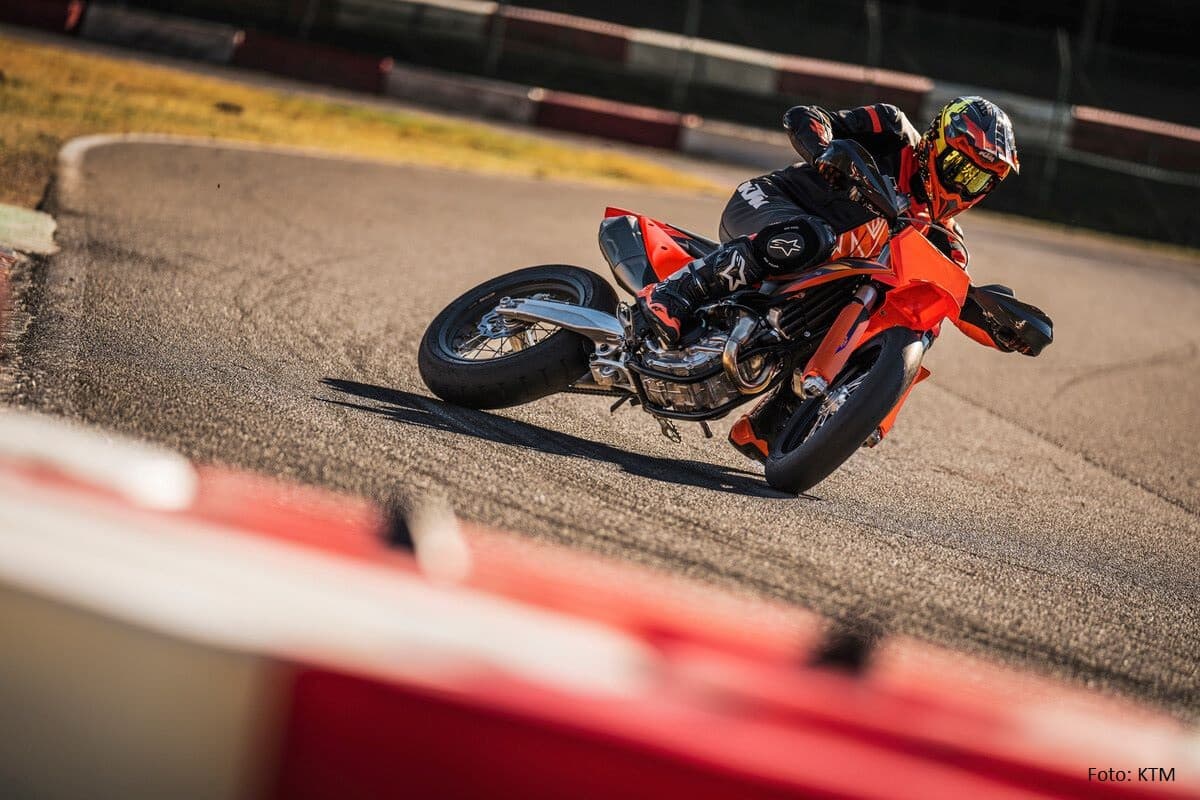 2026 KTM 450 SMR(4)