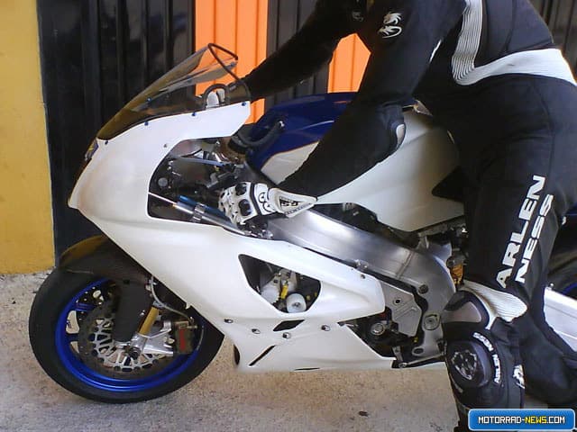 Aprilia V4 Motor beim Testen in Spanien
