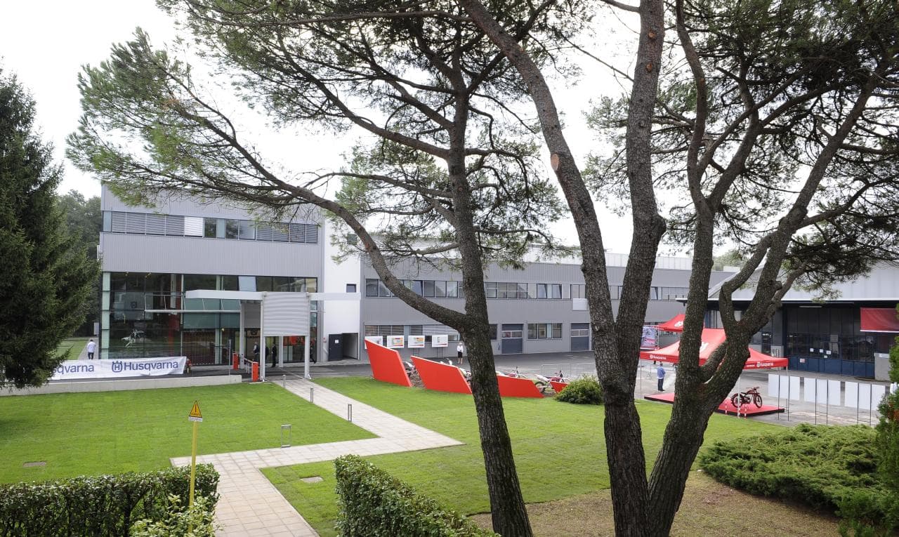 Husqvarna eröffnet neues Firmengebäude in Italien