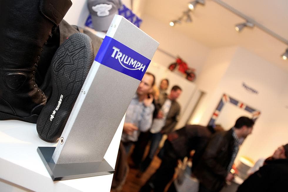 Triumph sucht Mitarbeiter