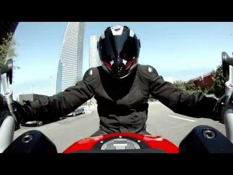 Ducati Diavel und Diavel Carbon Fotogalerie