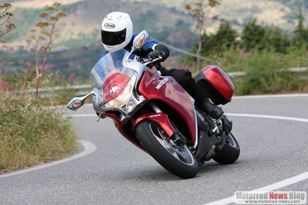 Metzeler sucht Tester: Roadtec Z8 online bewerten und gewinnen