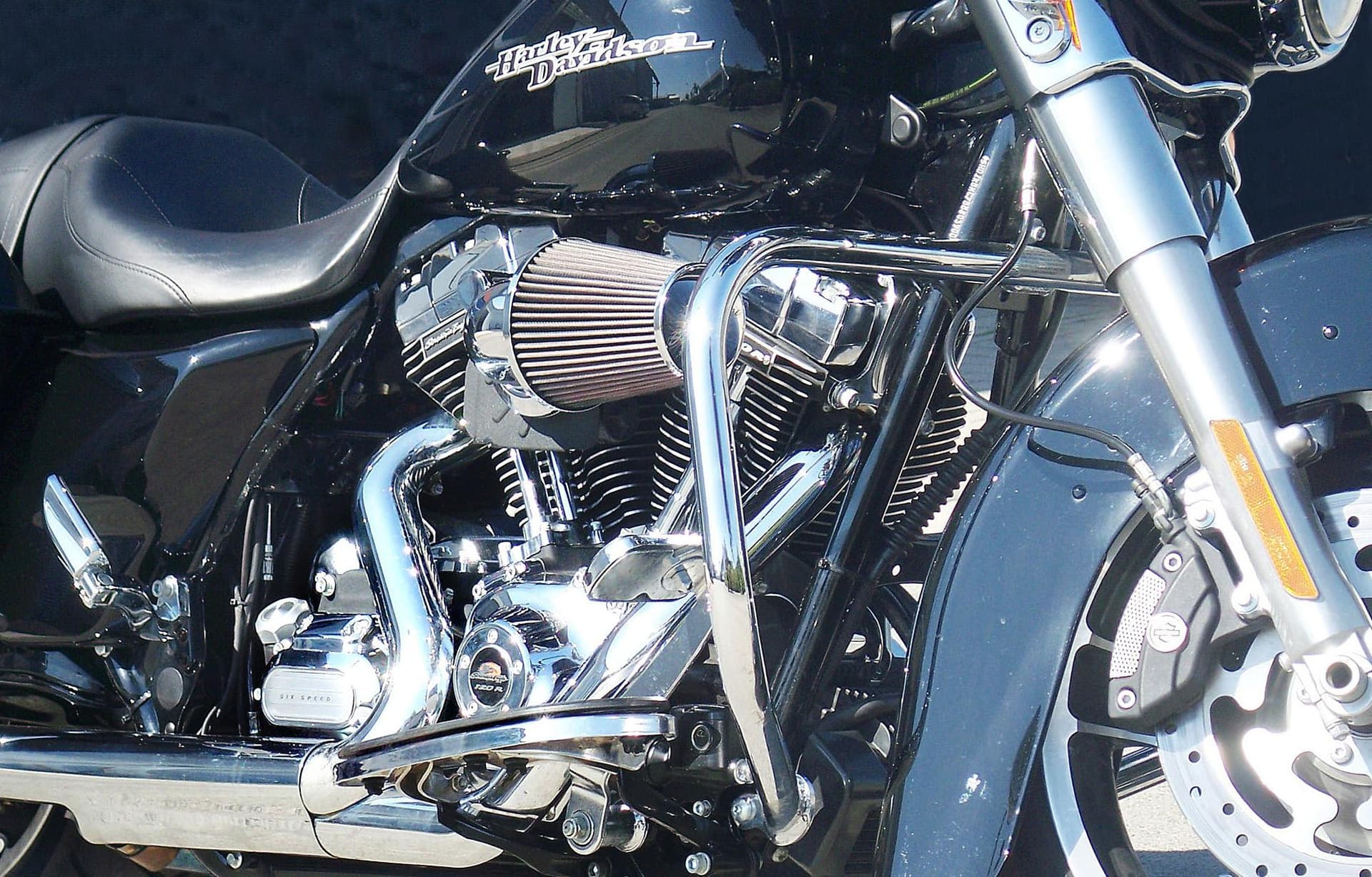 Harley’s auf Wunsch mit 120 cubic inch Screamin’ Eagle Motor
