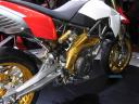 aprilia-smv750-9.jpg