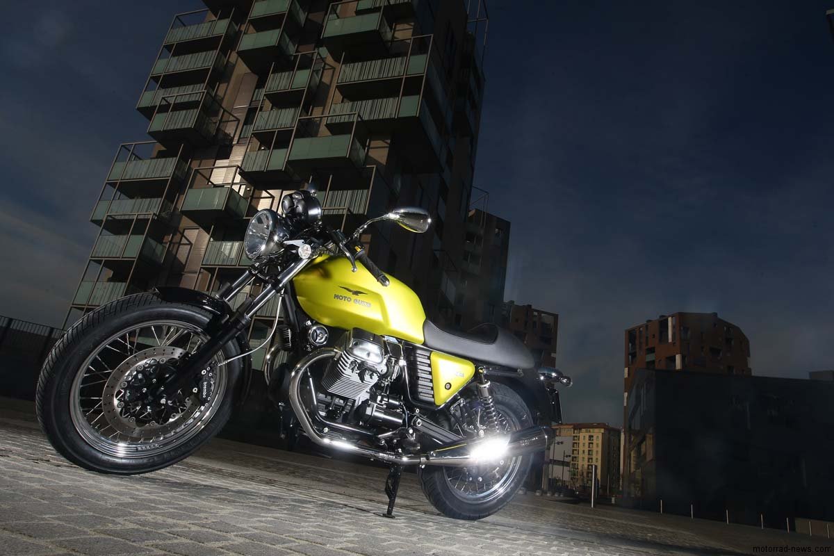 Moto Guzzi v7 Café Classic Galerie 1 Moto Guzzi V7 Cafe Classic (2)