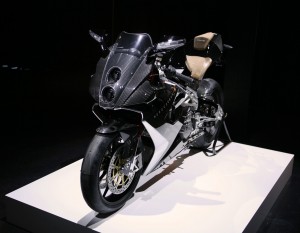 bimota-nerocarbonio1