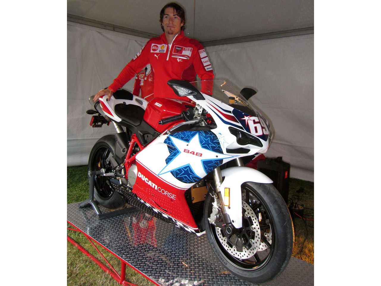 Ducati 848 Hayden Edition für die USA 1 ducati_848_Hayden_2010_04