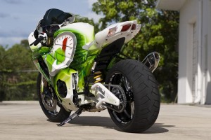 suzuki-gsxr-1000-RoaringToyz-2