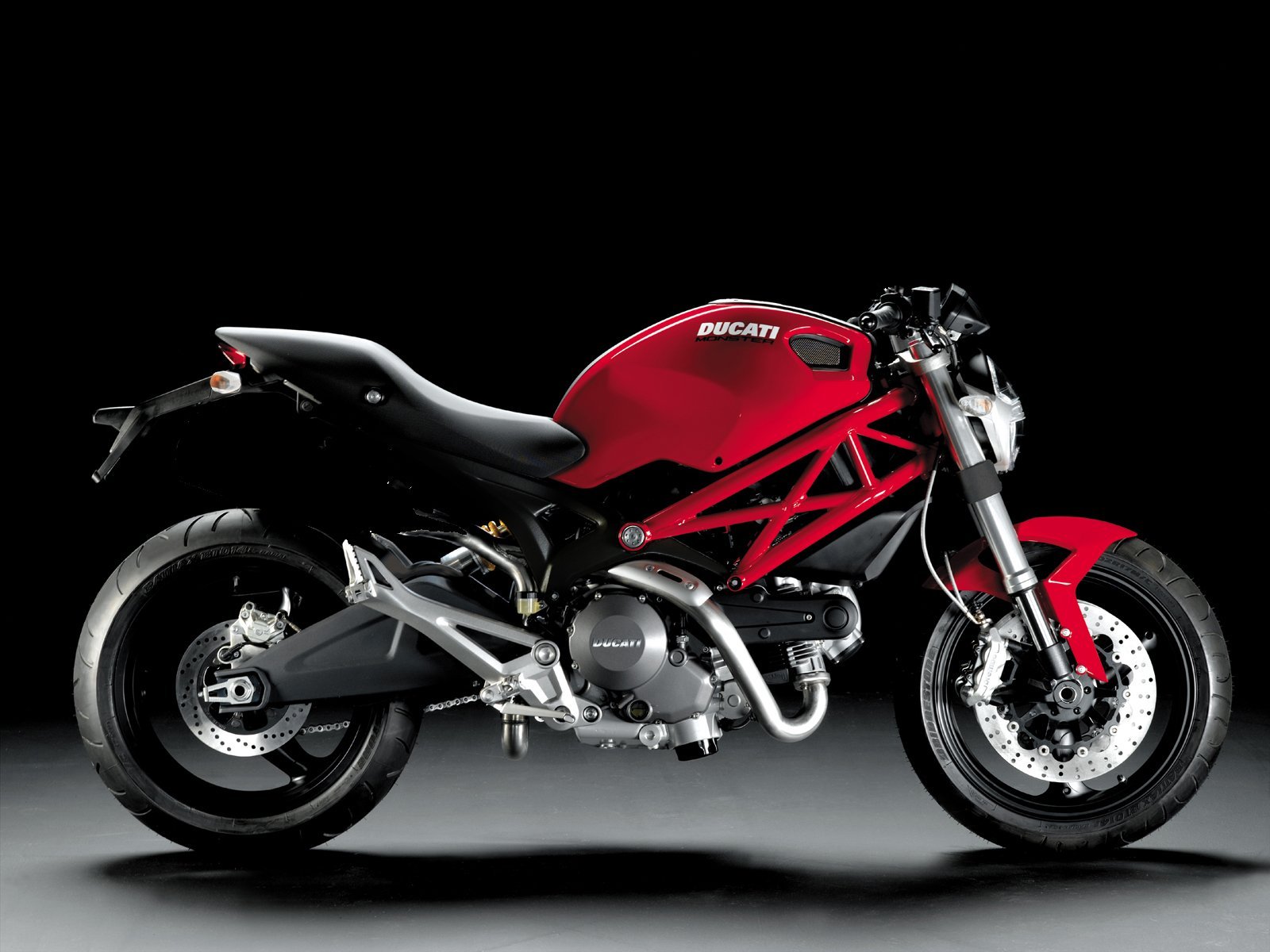 Ducati News 2010: Monster 696 mit ABS 1 Ducati_Monster_696