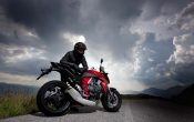 honda_cb1000r_2010_13