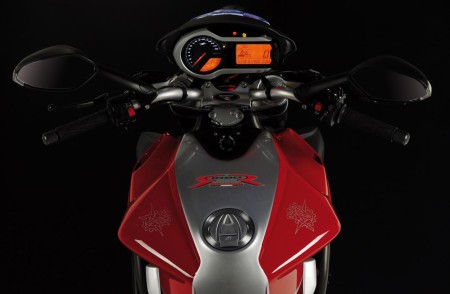 mv-agusta-brutale-990r-1090rr-2010-6