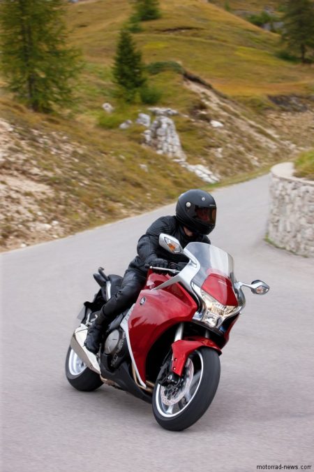 Honda VFR1200F 2010 (4)